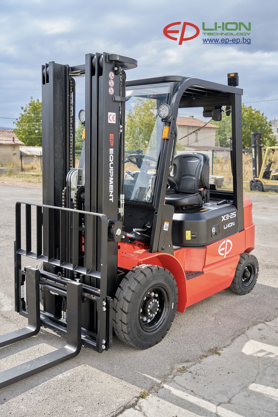 EFL252X3 — работно място на оператора